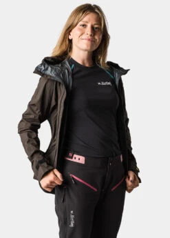 Dirtlej BaseTee Svettetrøye Til Kvinner 9 Dirtlej BaseTee Svettetrøye Til Kvinner -Force Butikk Dirtlej BaseTee Svedtroeje til Kvinde 1661430729 04