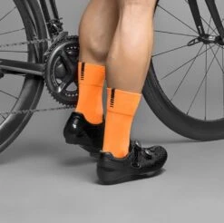 GripGrab Lightweight SL Sykelsokker Oransj -Force Butikk GripGrab Lightweight SL Cykelstroempe 1525272436 02